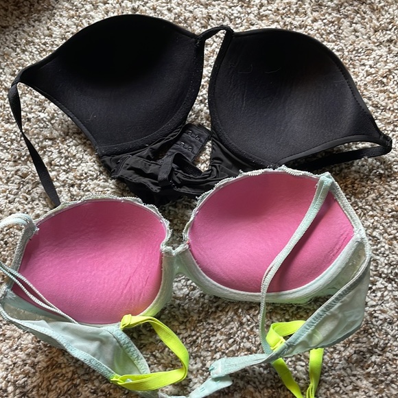 Bras - Picture 9 of 13